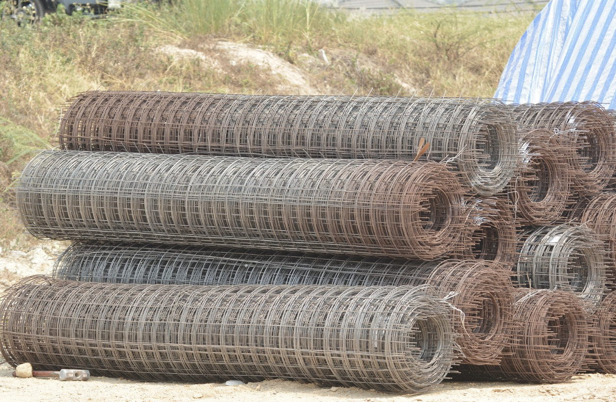 Chain & Shade Mesh Roll